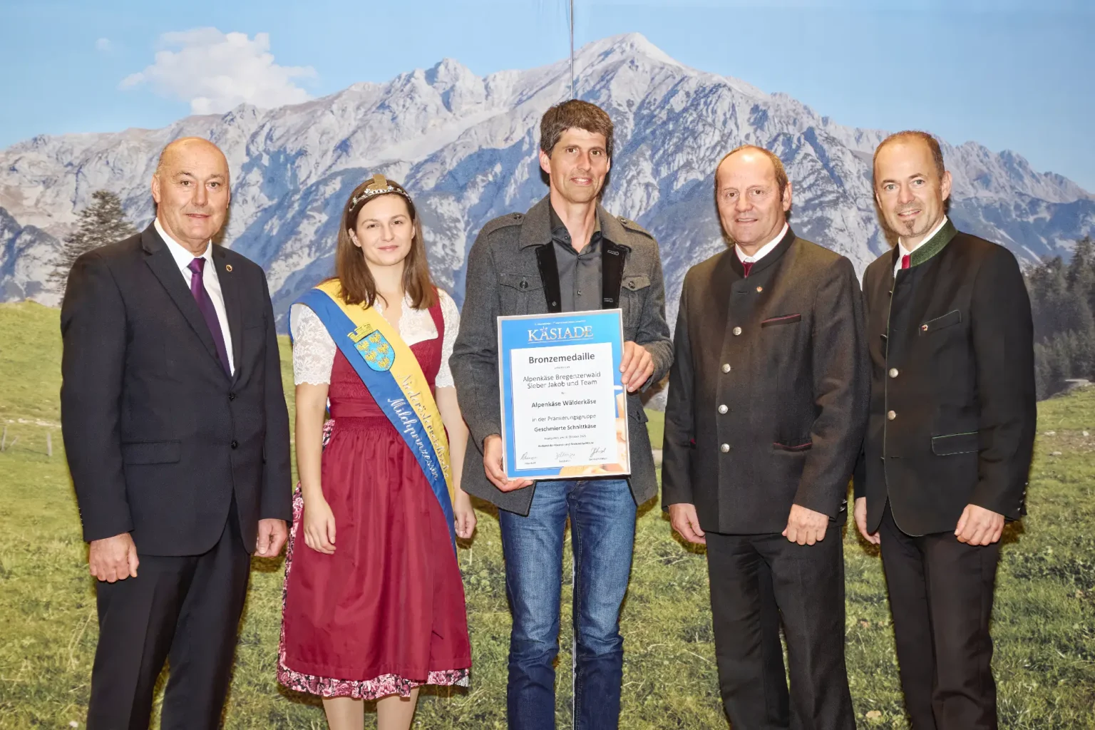 Bronzemedaille Geschmierte Schnittkäse - Alpenkäse Wälderkäse - Alpenkäser Bregenzerwald Sieber Jakob und Team
