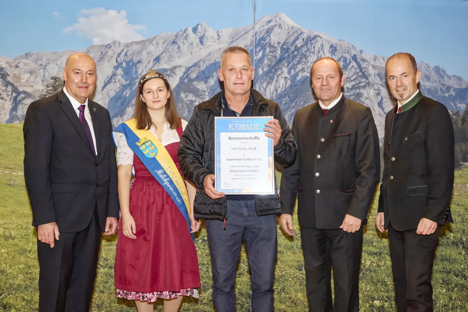 Bronzemedaille Geschmierte Schnittkäse - Appenzeller kräftig-würzig - Hans Spirig, Bergli