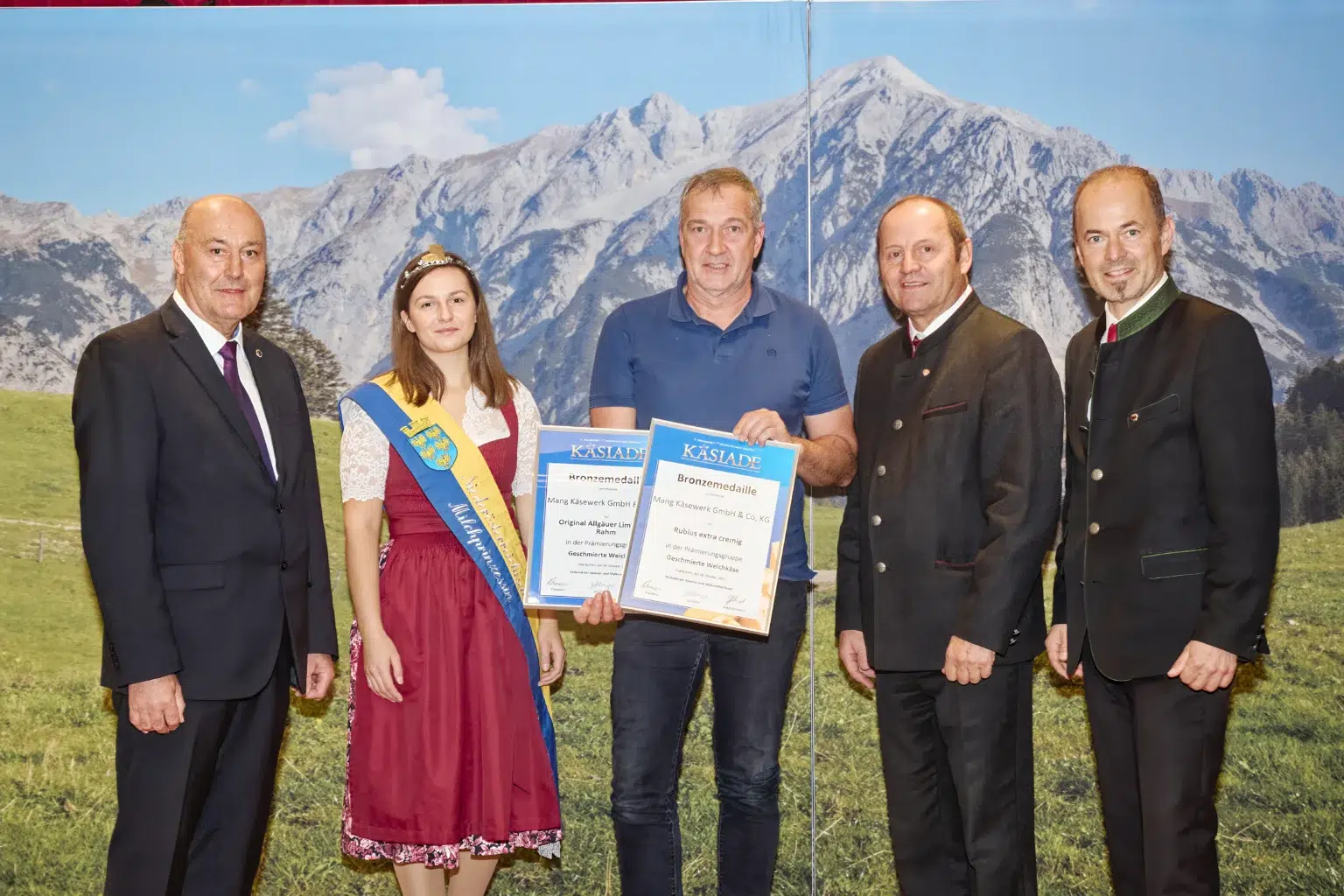 Bronzemedaille Geschmierter Weichkäse - Original Allgäuer Limburger Rahm - Mang Käsewerk