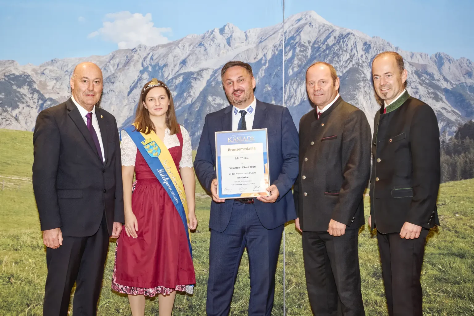 Bronzemedaille Rauchkäse - Villa Ben Käse Faden - Milsy A.s.