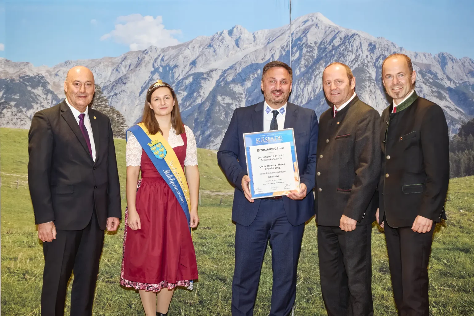 Bronzemedaille Schafskäse - Ovcia Bryndza Sheep Bryndza 200g - Bryndziaren A Syraren Zvolenska Slatina