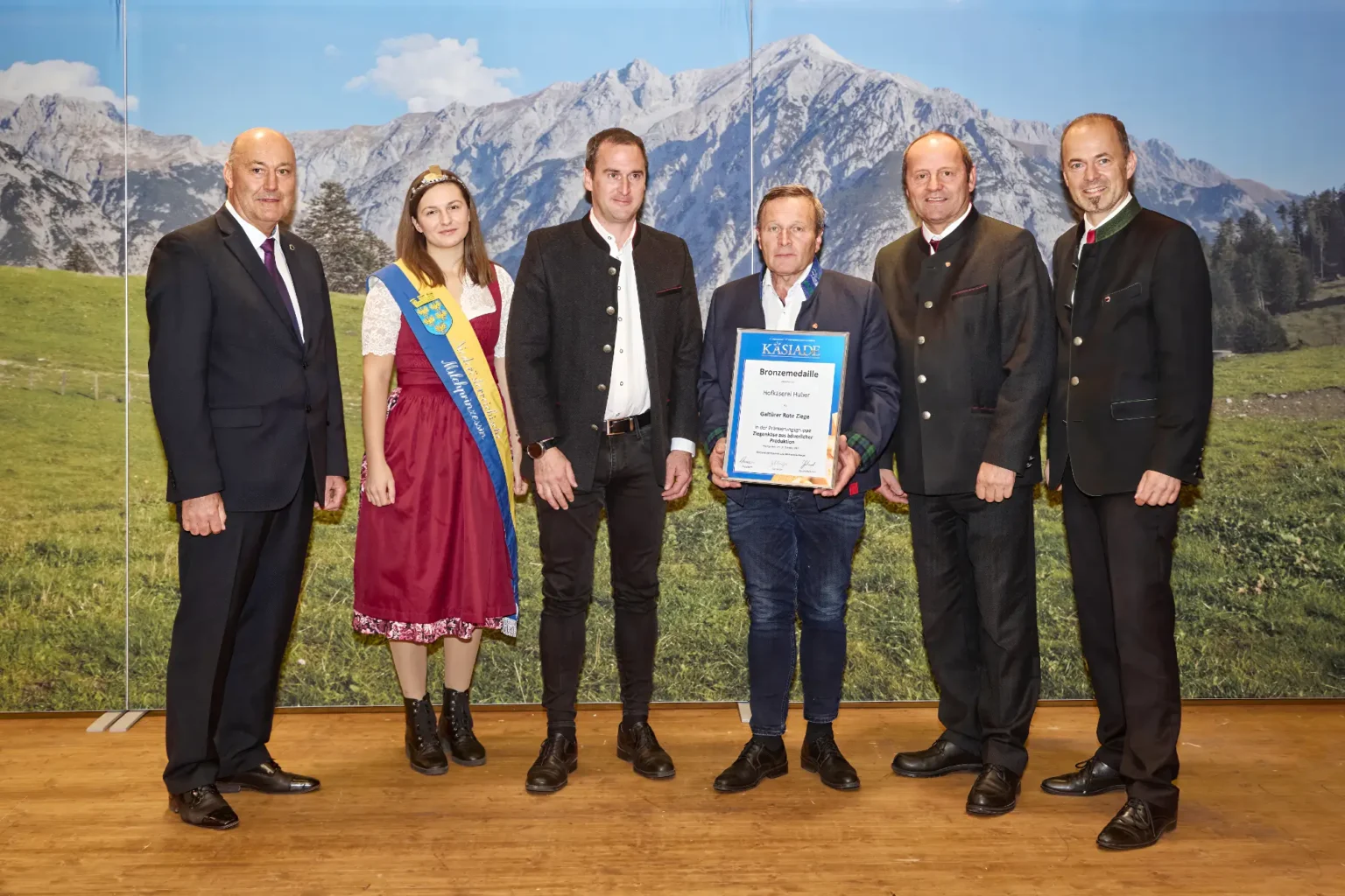 Bronzemedaille Ziegenkäse aus bäuerlicher Produktion - Galtürer Rote Ziege - Hofkäserei Huber