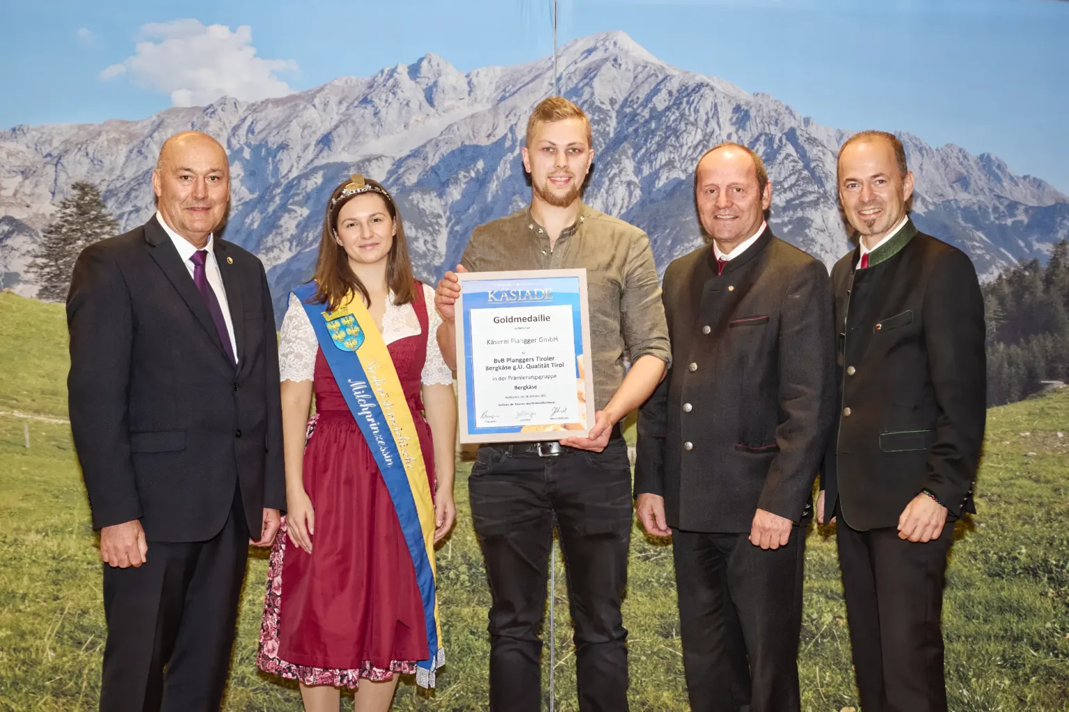 Goldmedaille Bergkäse - BvB Planggers Tiroler Bergkäse G.U. Qualität Tirol - Käserei Planger GmbH