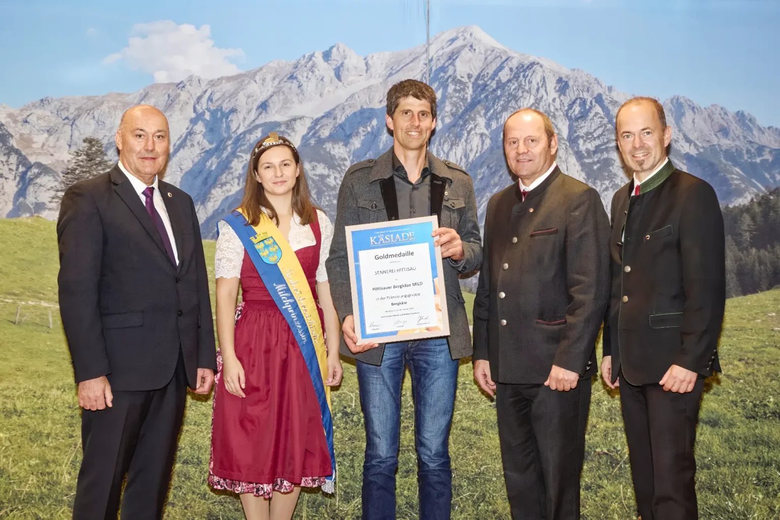 Goldmedaille Bergkäse - Hittisauer Bergkäse MILD - Sennerei Hittisau