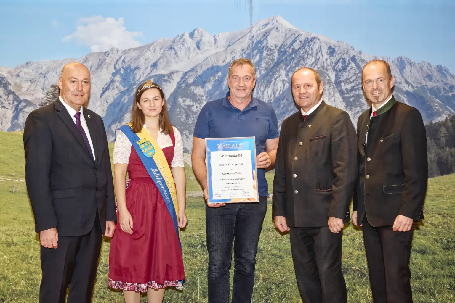Goldmedaille Schimmelkäse - Cambozola Torte - Käserei Champignon