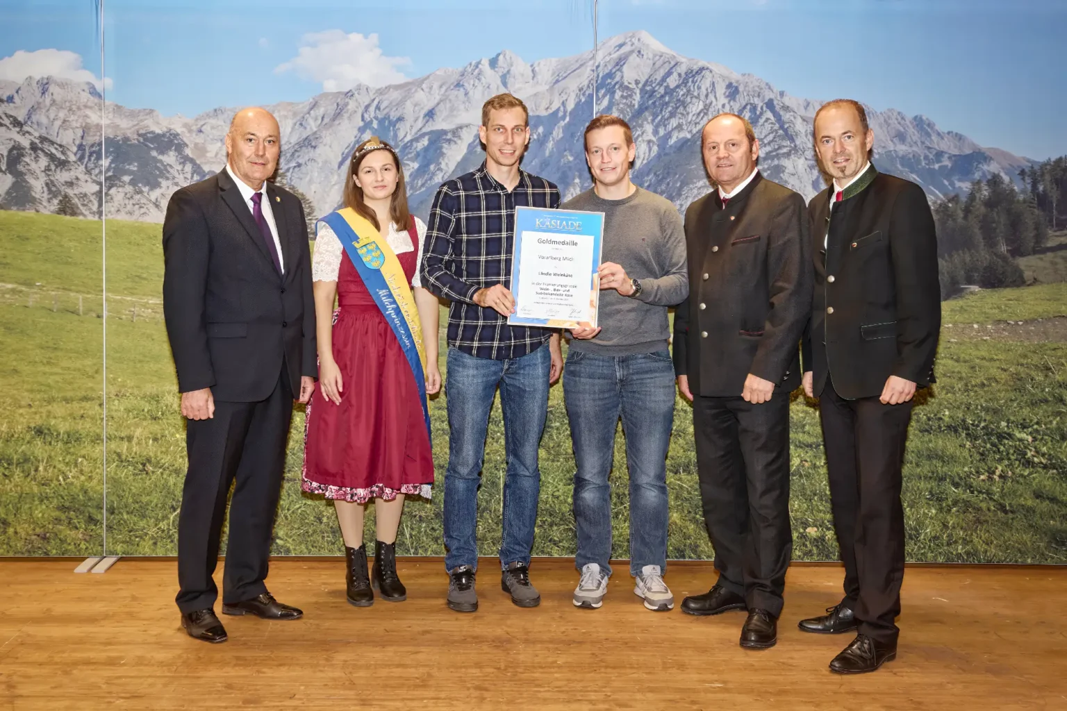 Goldmedaille Wein-, Bier- und Sud-behandelte Käse - Ländle Weinkäse - Vorarlberg Milch