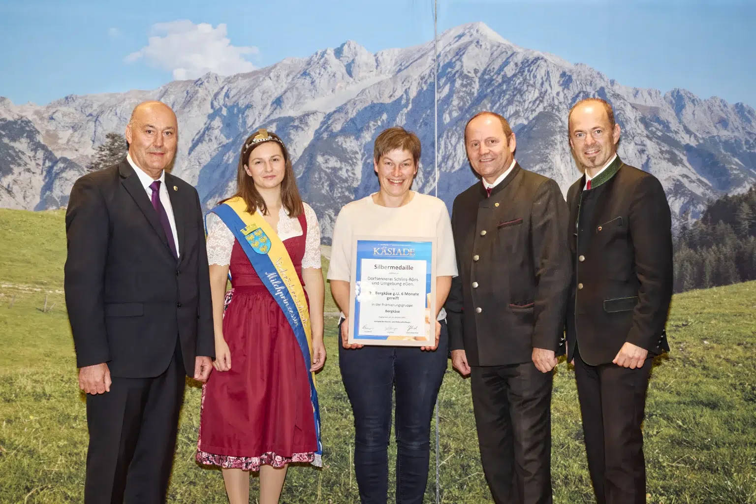 Silbermedaille Bergkäse - Vlb Bergkäse G.U. 6 Monate gereift - Dorfsennerei Schlins Röns Und Umgebung EGen.