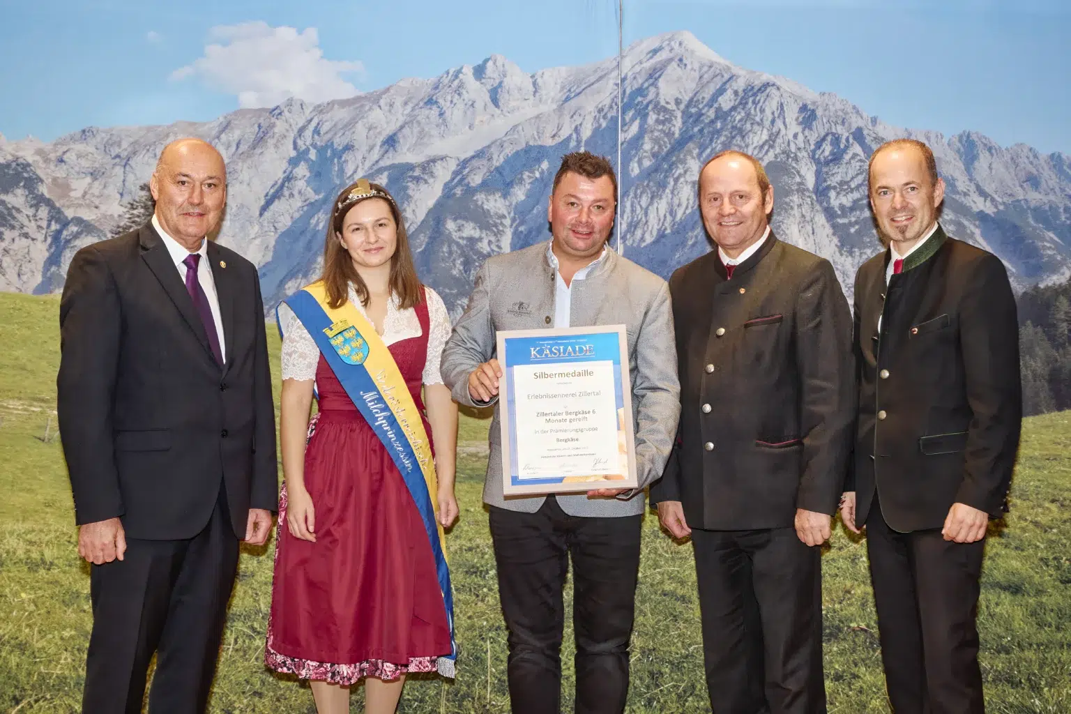 Silbermedaille Bergkäse - Zillertaler Bergkäse - Erlebnissennerei Zillertal