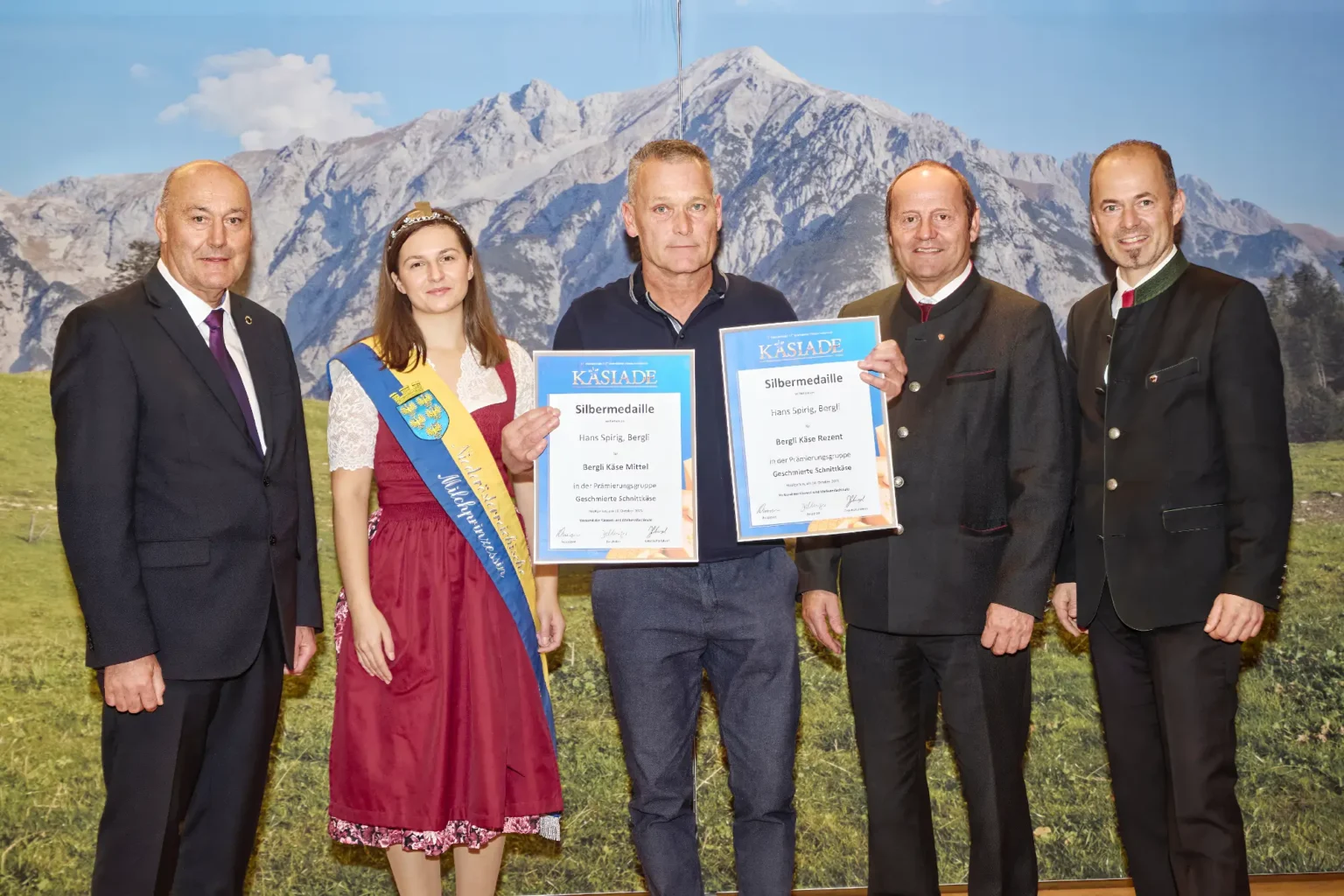 Silbermedaille Geschmierte Schnittkäse - Bergli Käse Mittel und Rezent - Hans Spierig Bergli