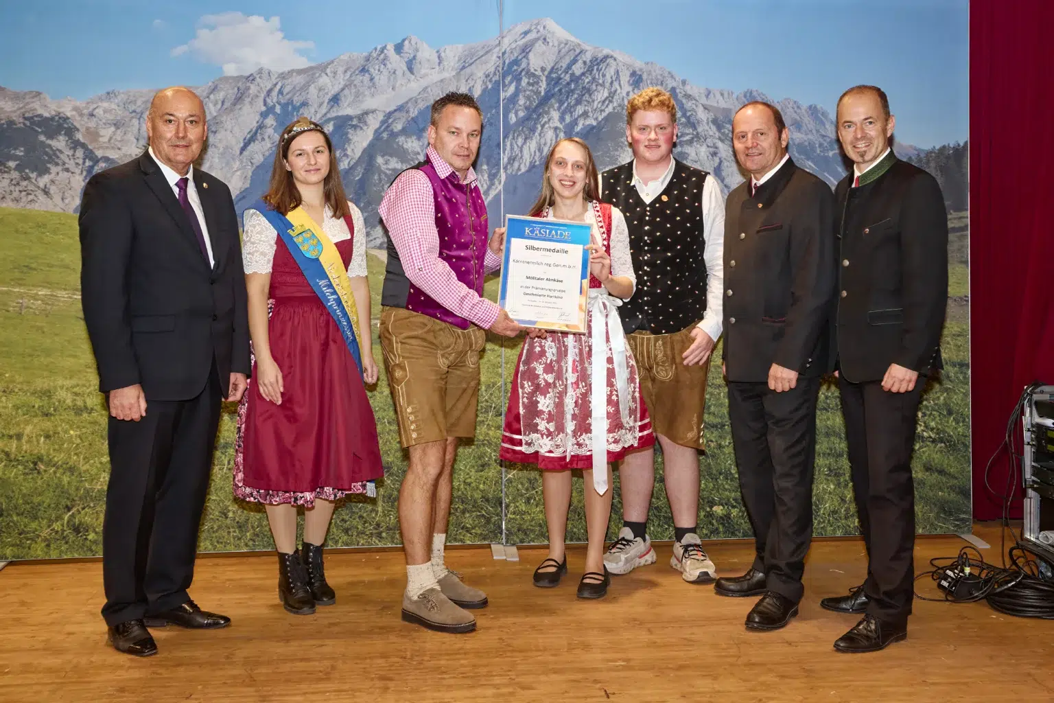 Silbermedaille Geschmierter Hartkäse - Mölltaler Almkäse - Kärtnermilch Reg.gen.m.b.H.