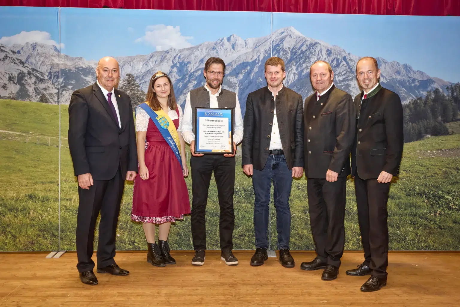 Silbermedaille Sauerrahmbutter - Bio Sauerrahmbutter, mit Rohmilch hergestellt - Biokäserei Walchsee u. Umgebung EGen