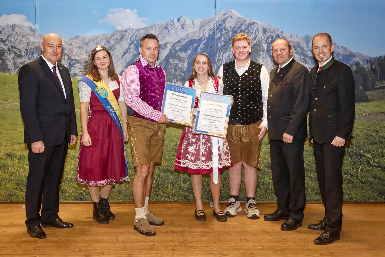 Silbermedaille Süßrahmbutter - Kärtnermilch Teebutter & Bio Wiesenmilch Teebutter - Kärtnermilch